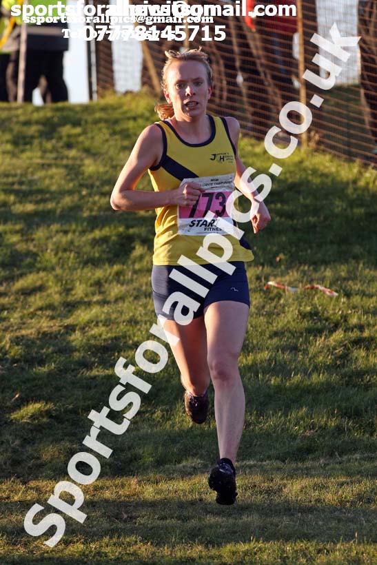 Senior womens North Eastern Cross Country, Redcar. Photo:  David T. Hewitson/Sports for All Pics